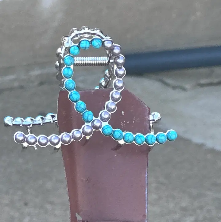 Half & Half Metal Claw Clip ~ Small