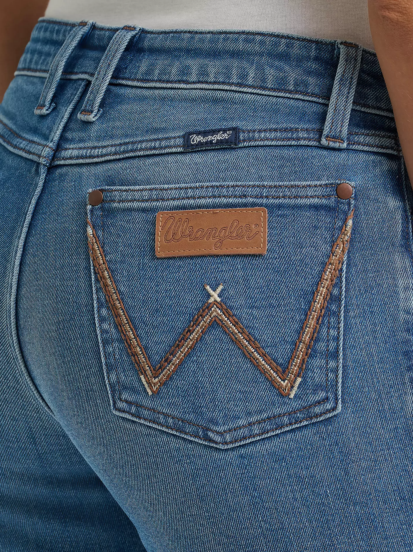 Ladies Wrangler Retro Mae Trouser Jeans - Image 2
