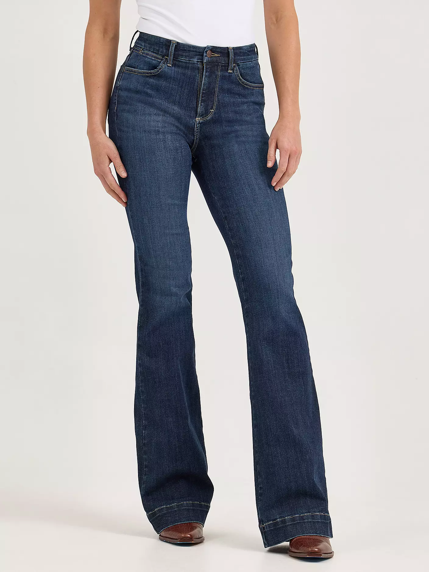 Wrangler Bespoke ~ High Rise Trouser - Image 2